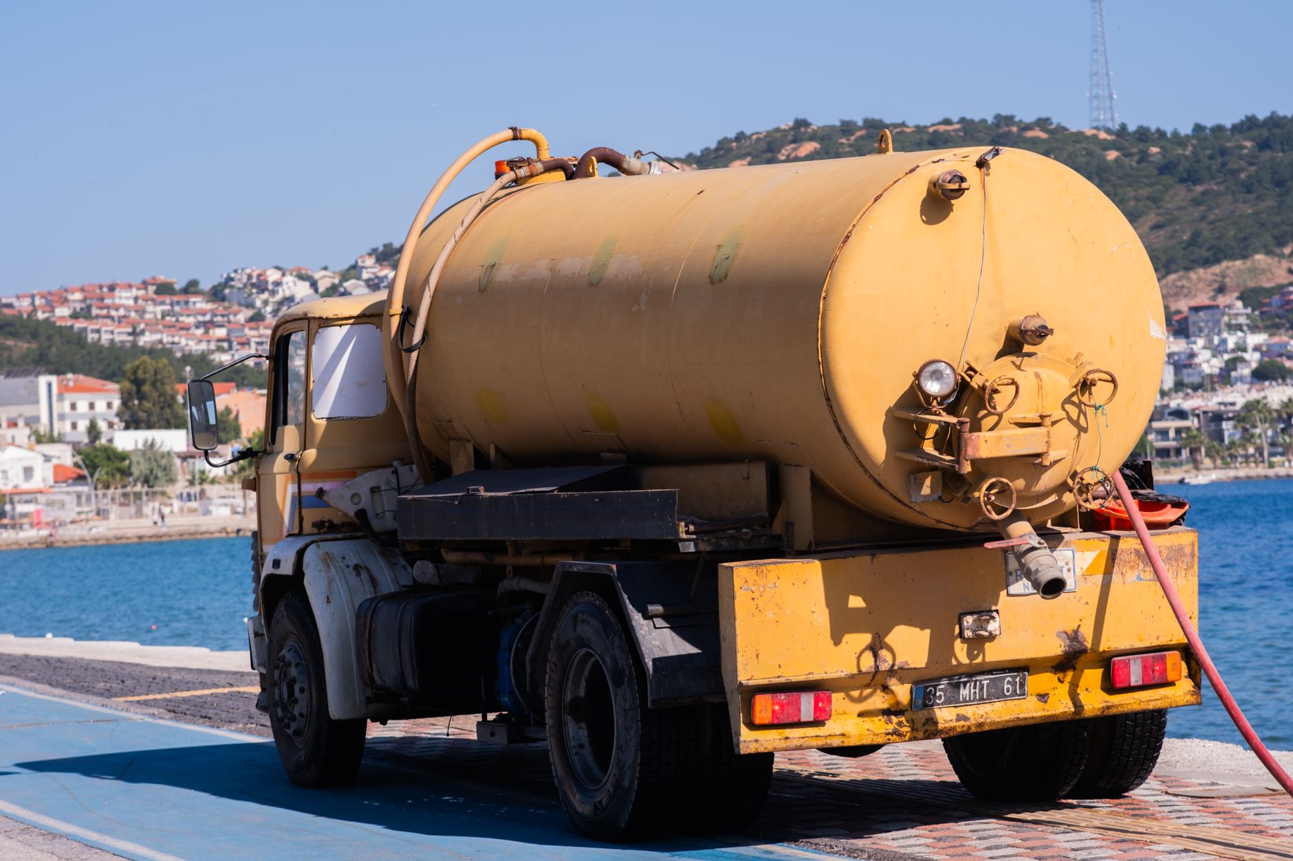 Vidange fosse septique équipe à Nice